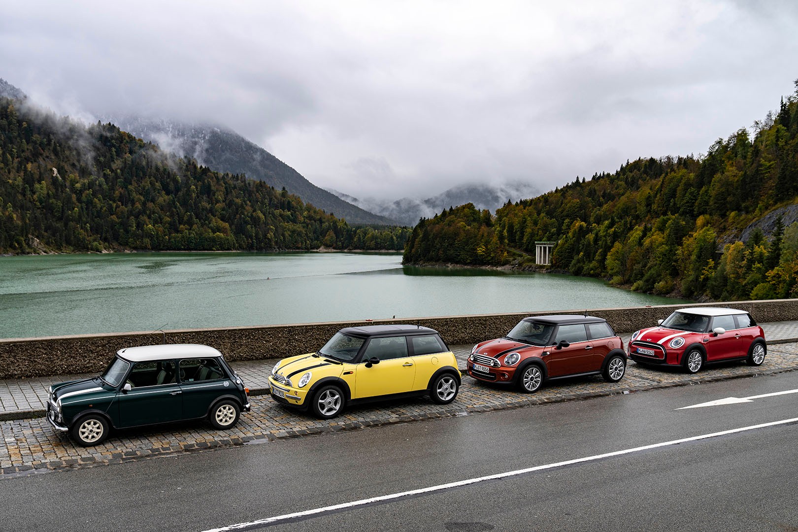 MINI Cooper – sinonim za zabavnu vožnju više od 60 godina.